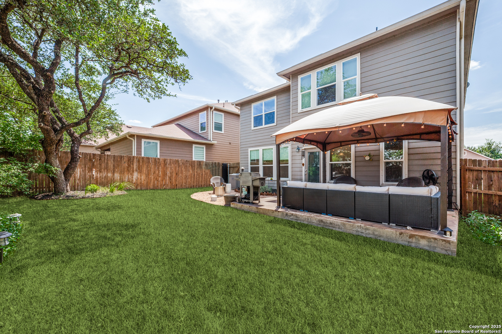 property viewer photo 26