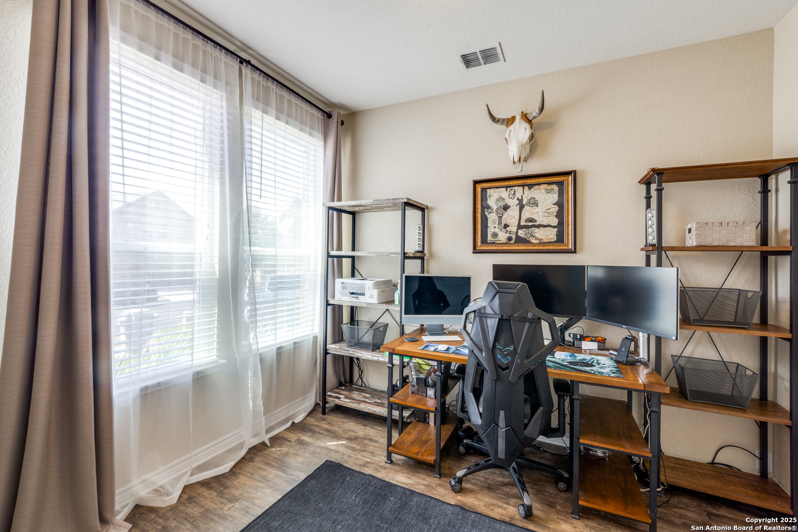 property viewer photo 3