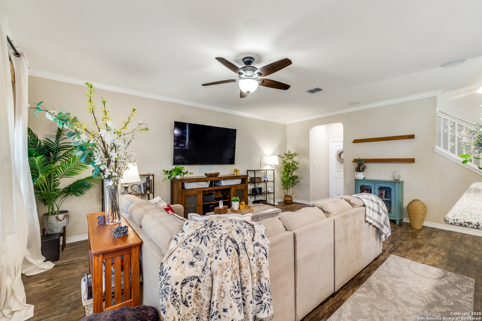 property viewer photo 4