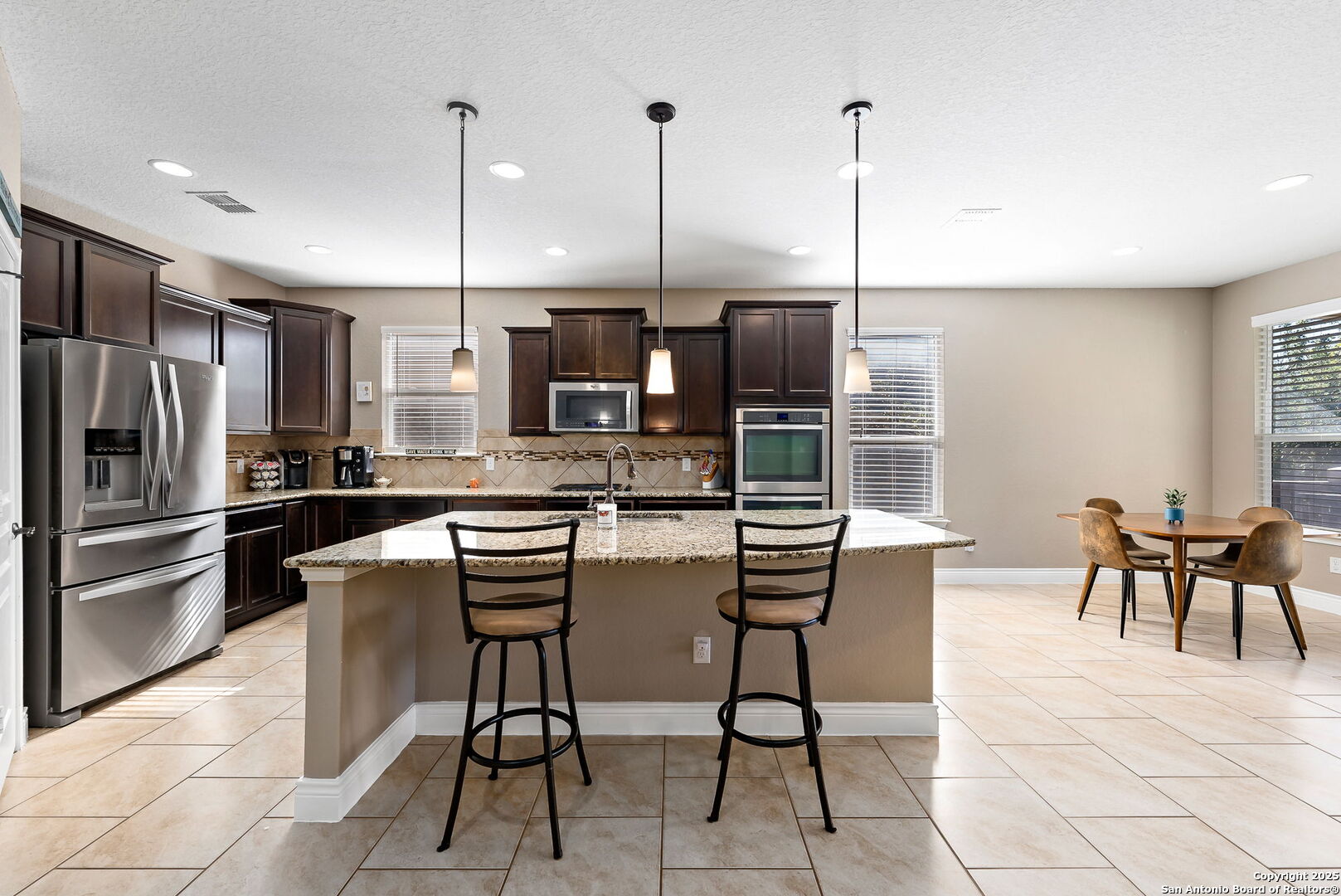 property viewer photo 1