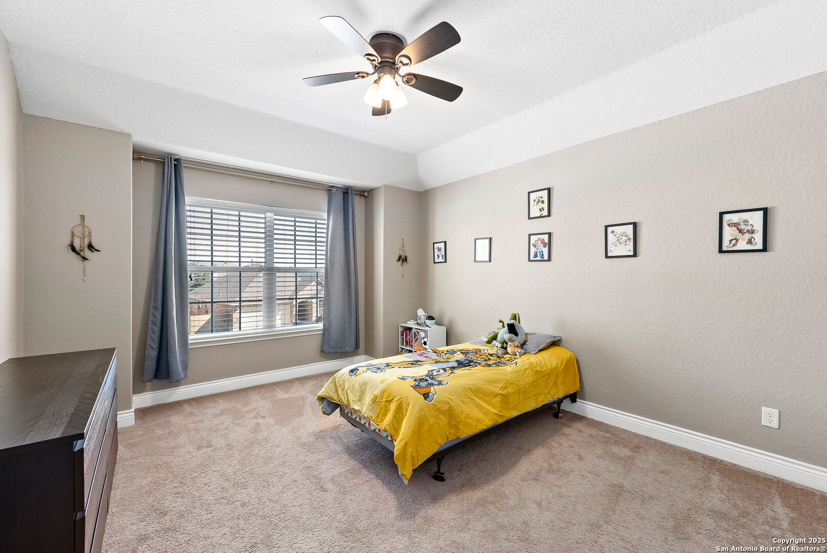 property viewer photo 12