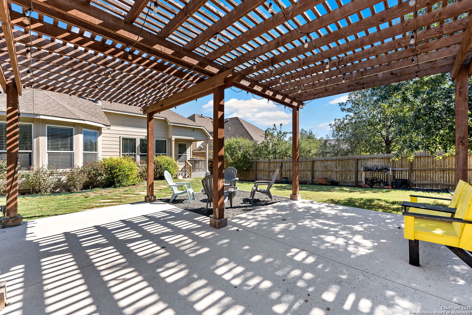 property viewer photo 16