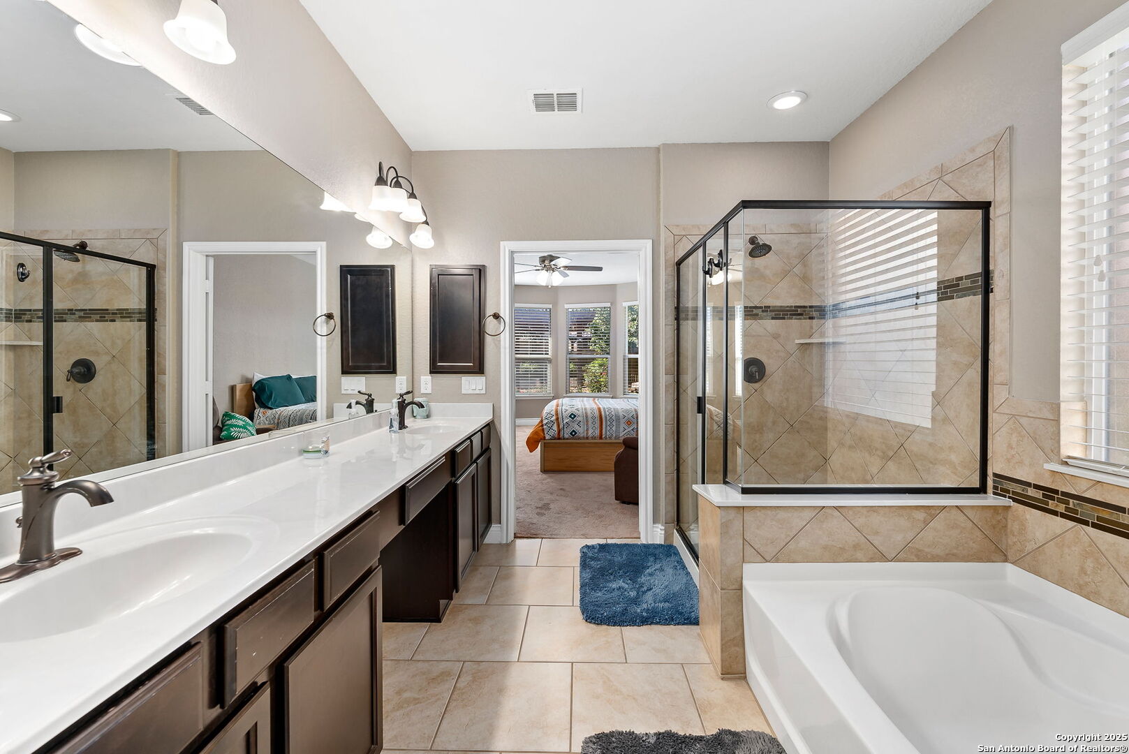property viewer photo 7