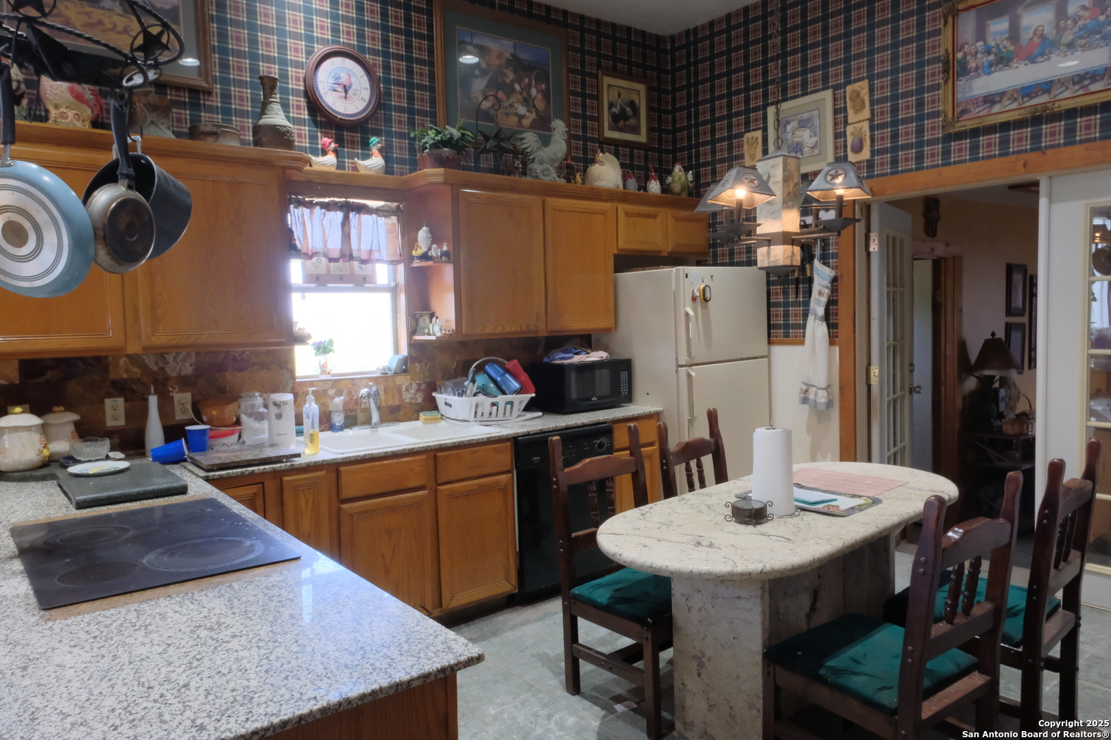 property viewer photo 15