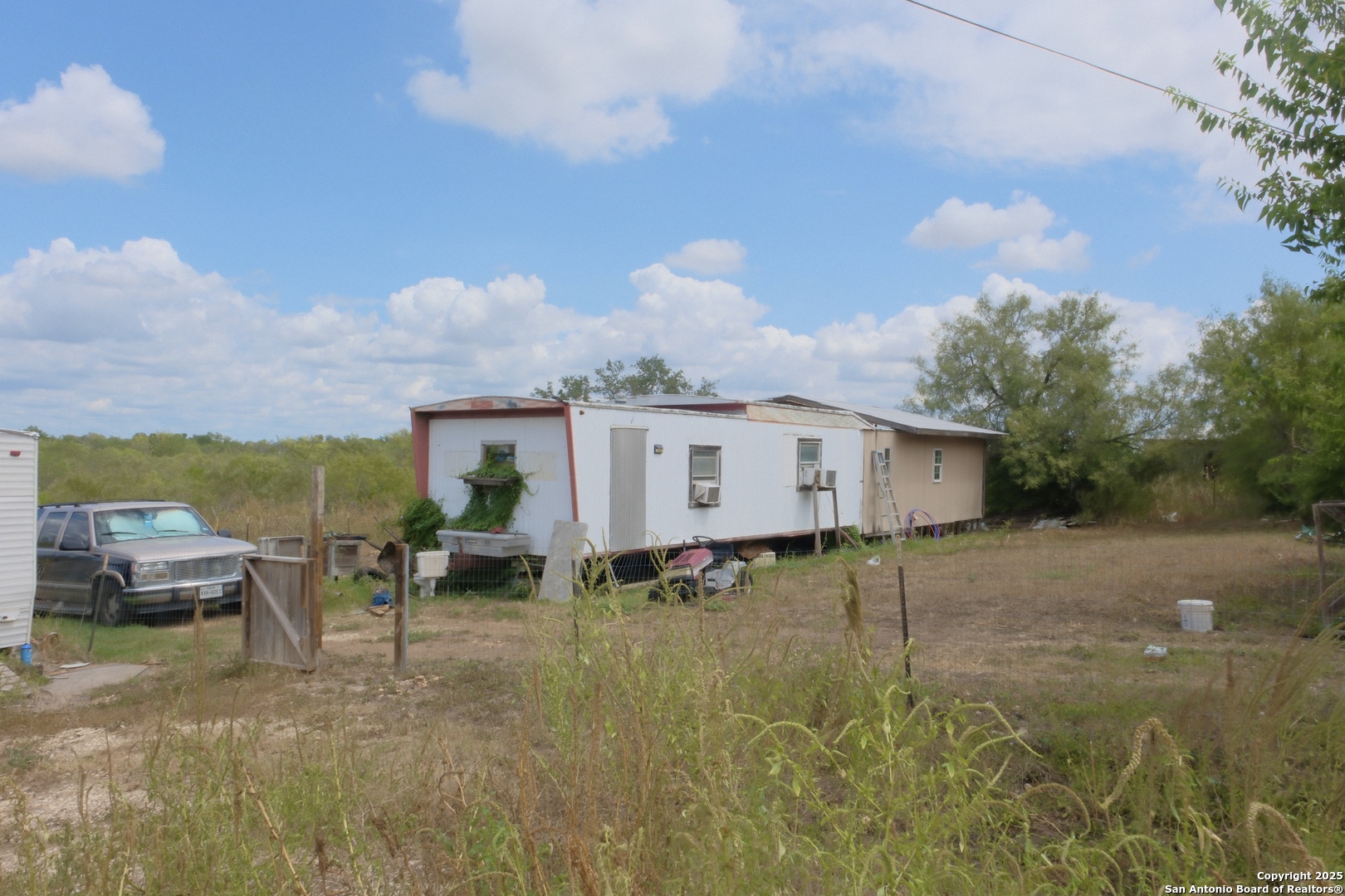 property viewer photo 27
