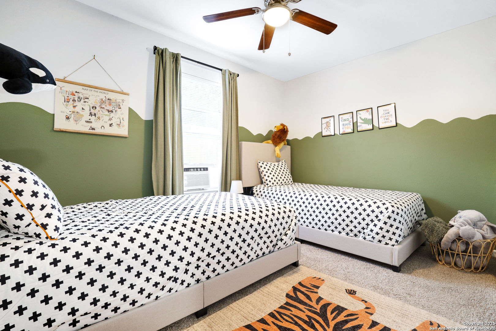 property viewer photo 12