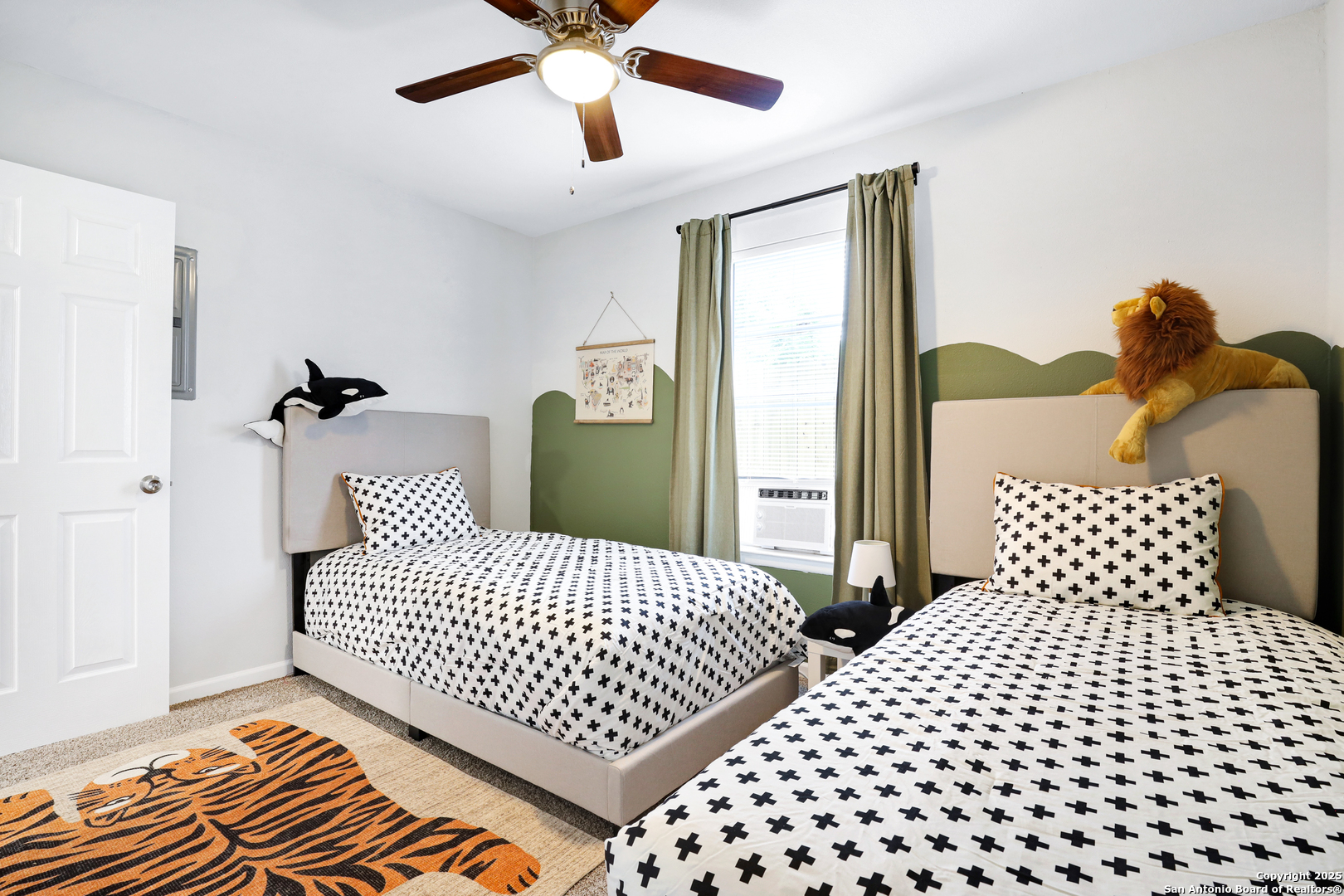 property viewer photo 13