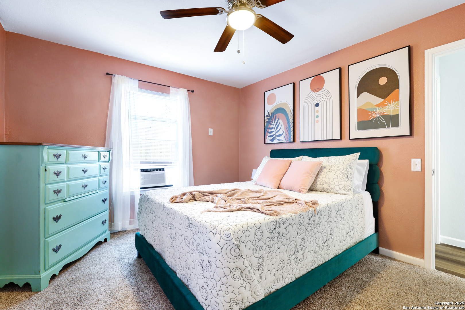property viewer photo 8