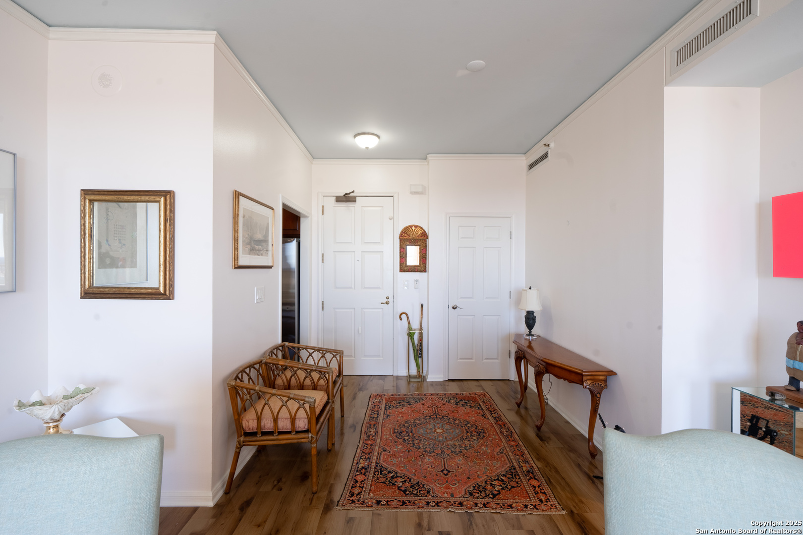 property viewer photo 1