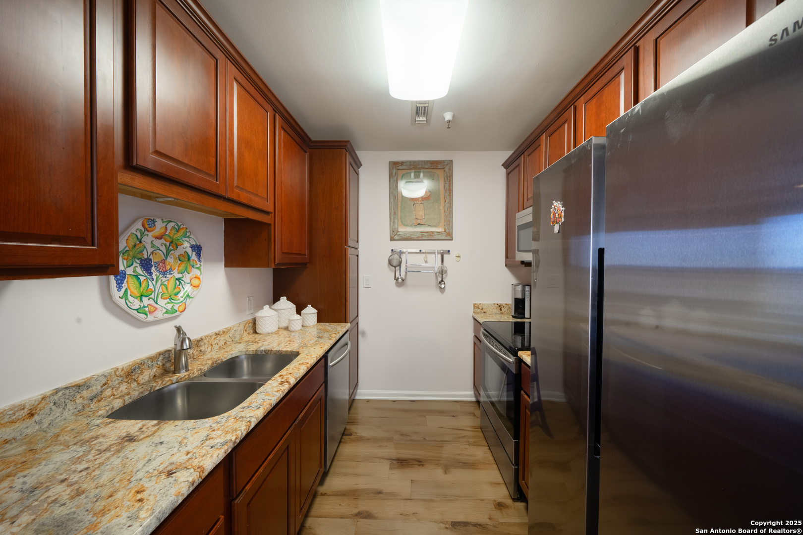 property viewer photo 11
