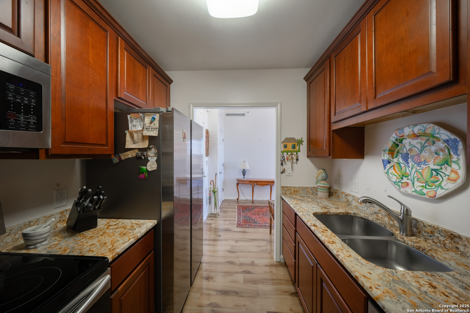 property viewer photo 12
