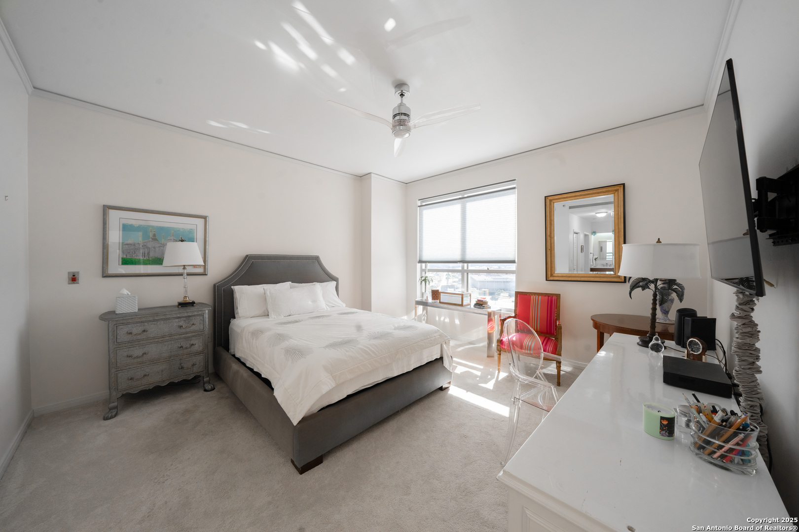 property viewer photo 13