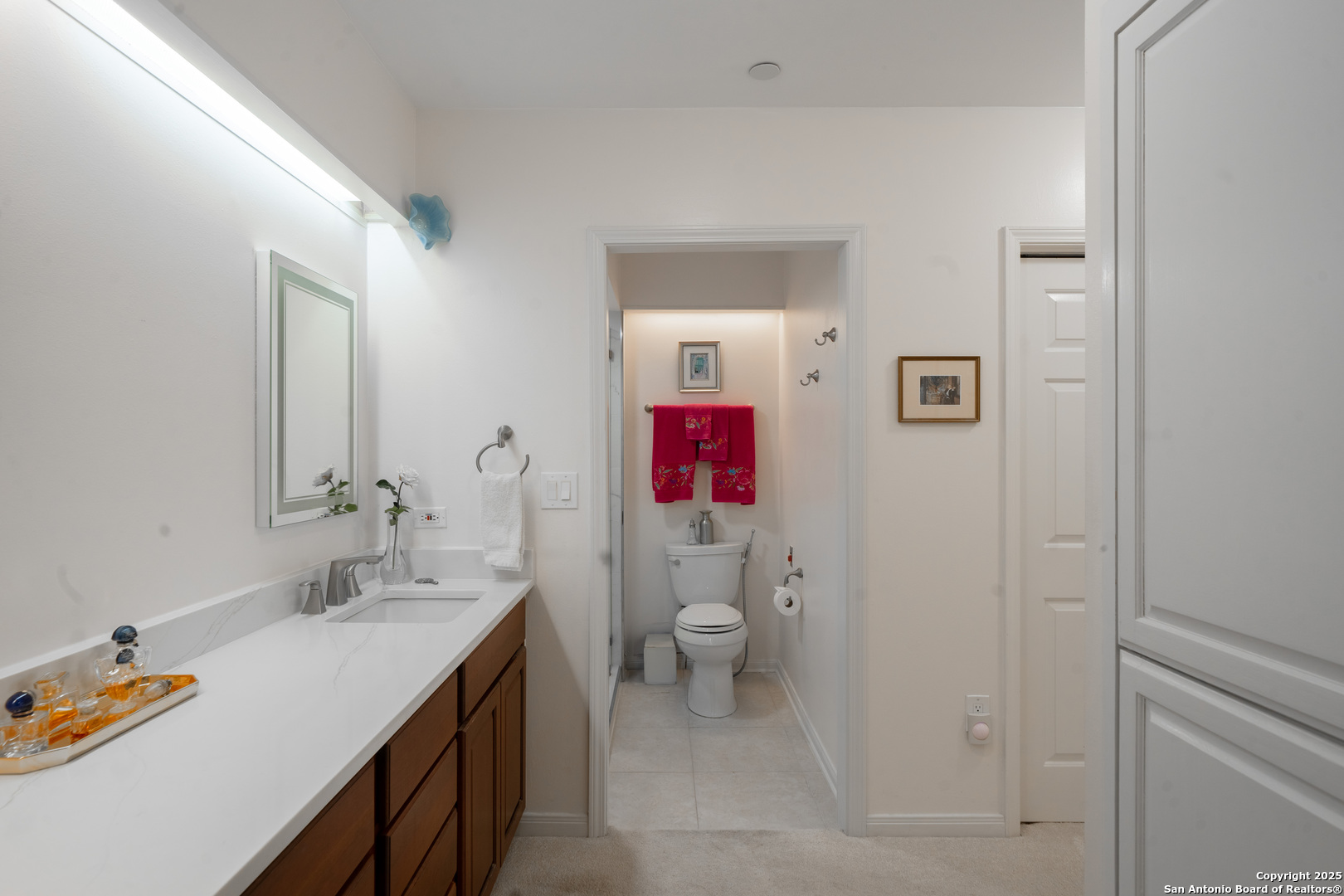 property viewer photo 16