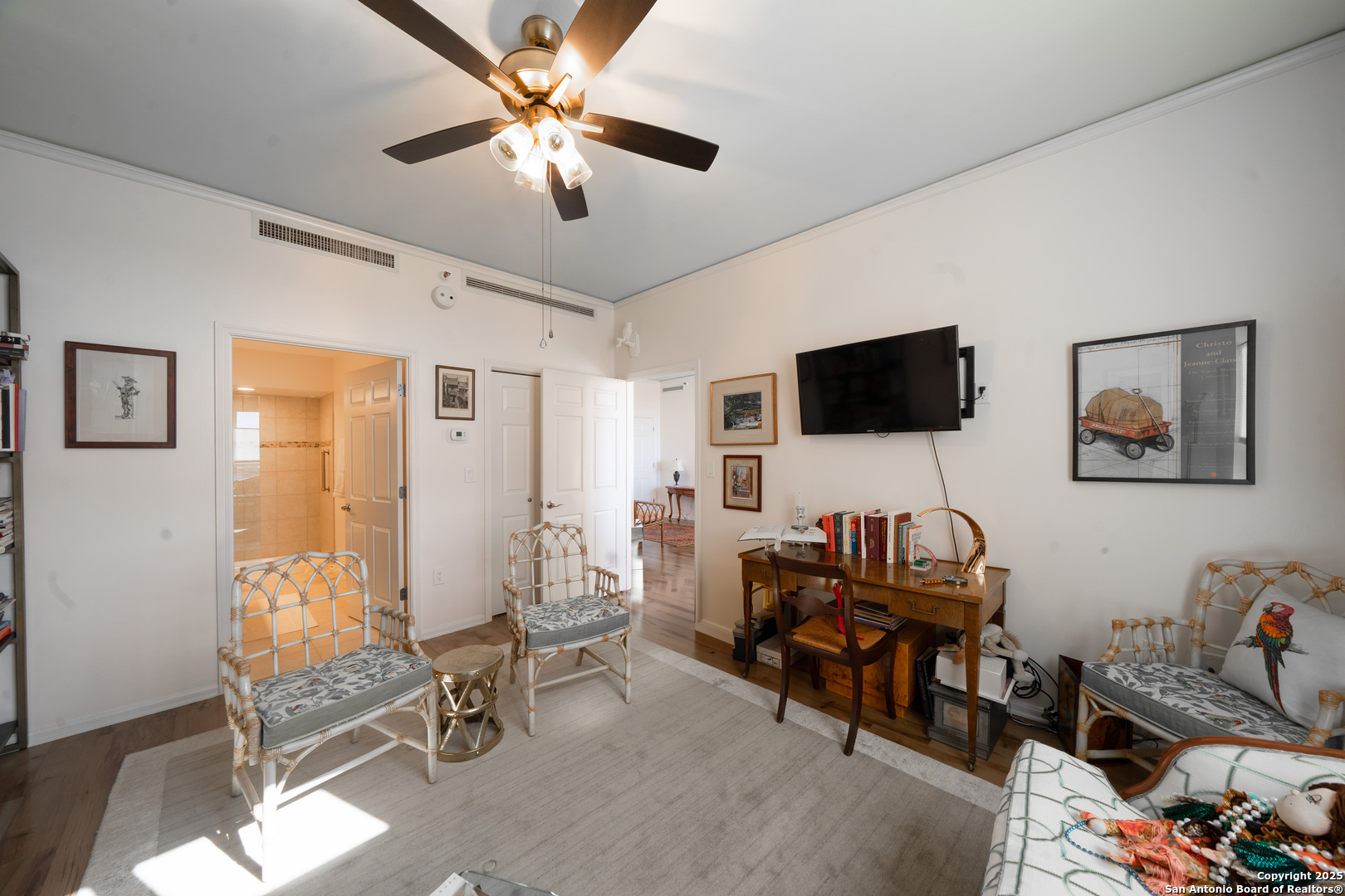 property viewer photo 18