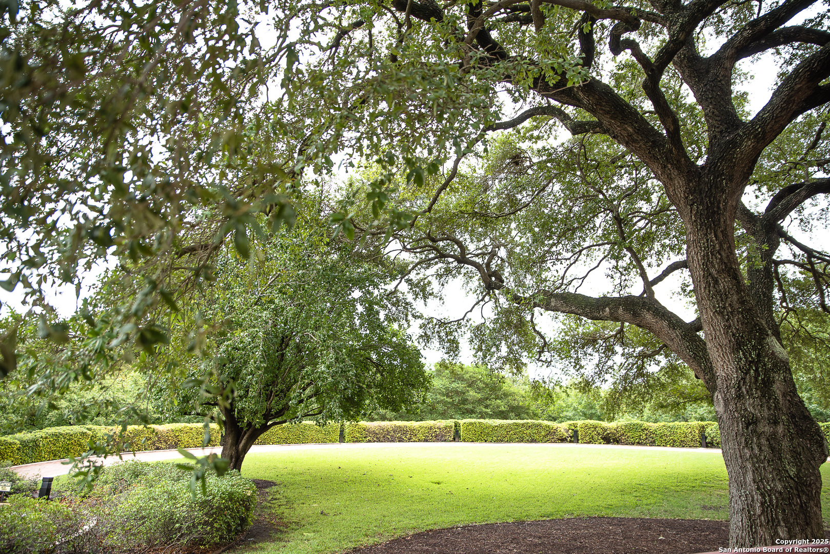 property viewer photo 23