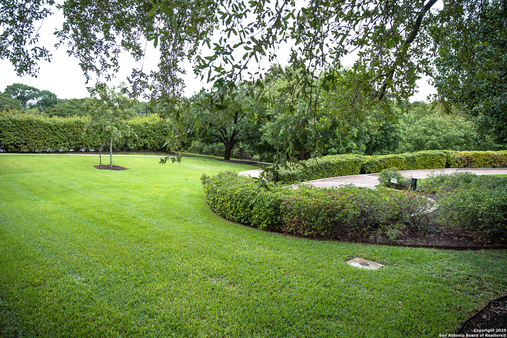 property viewer photo 24