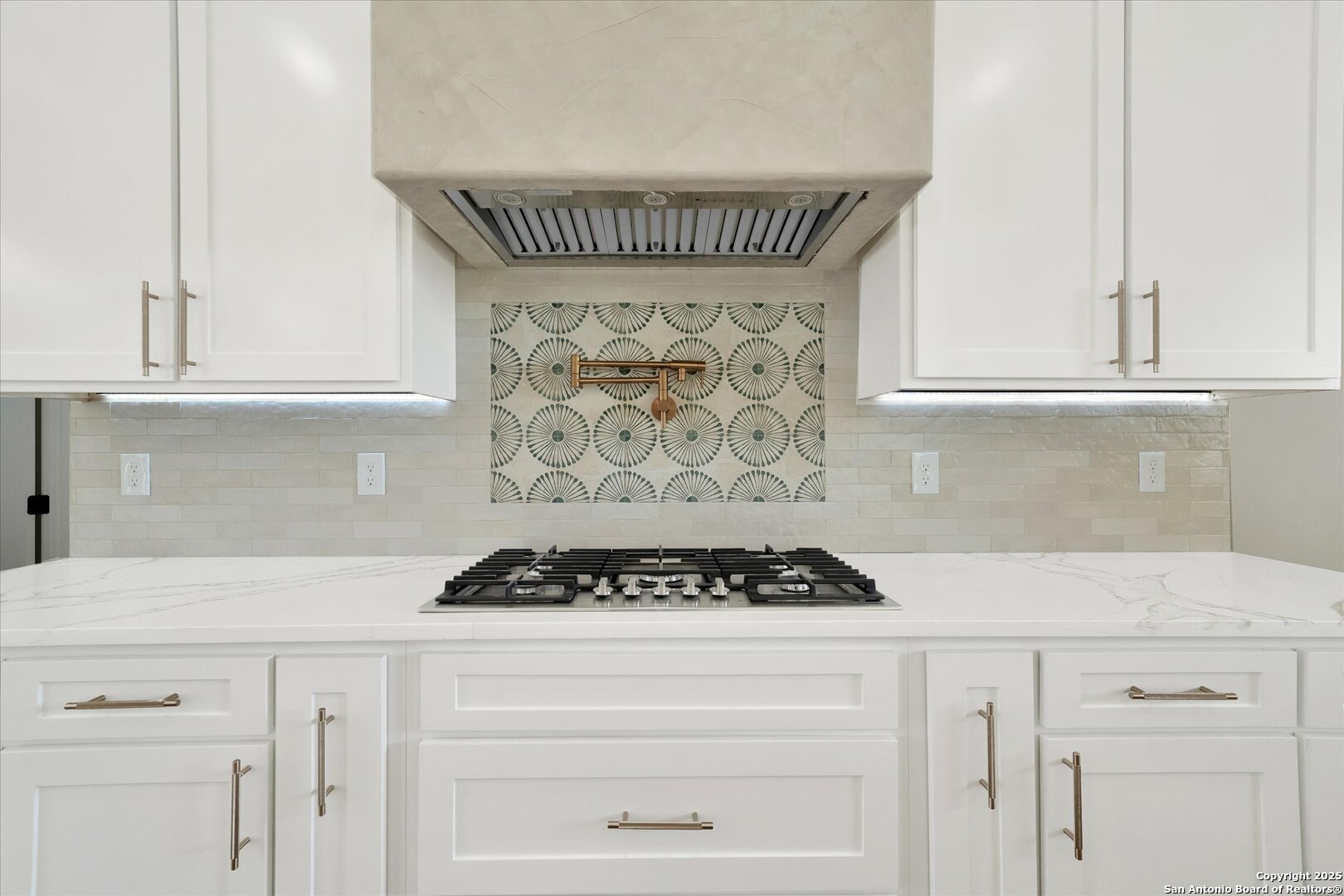 property viewer photo 15