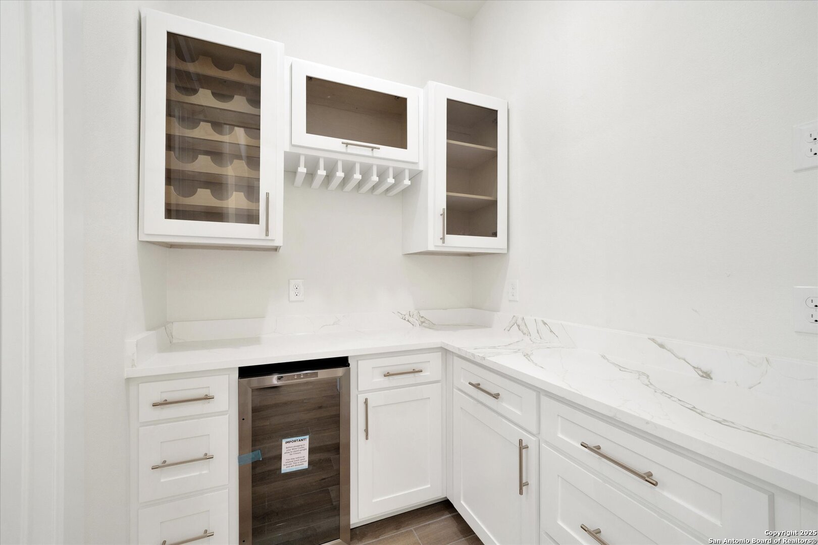property viewer photo 17