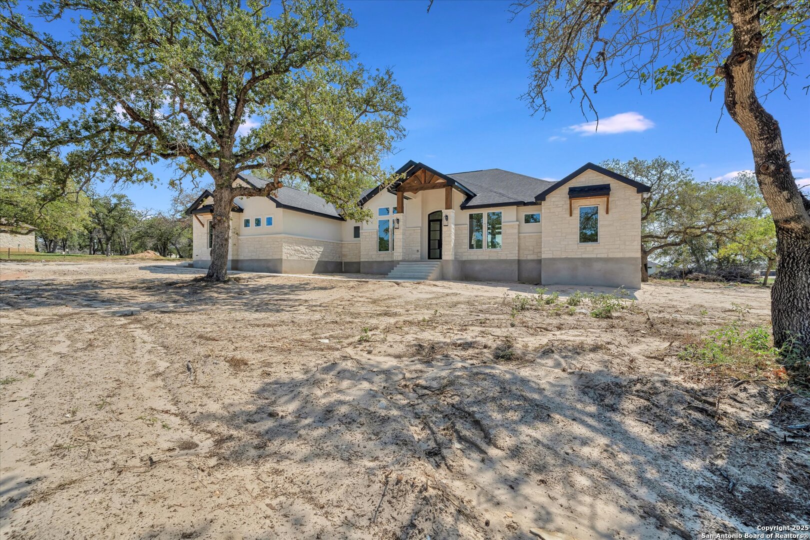property viewer photo 2