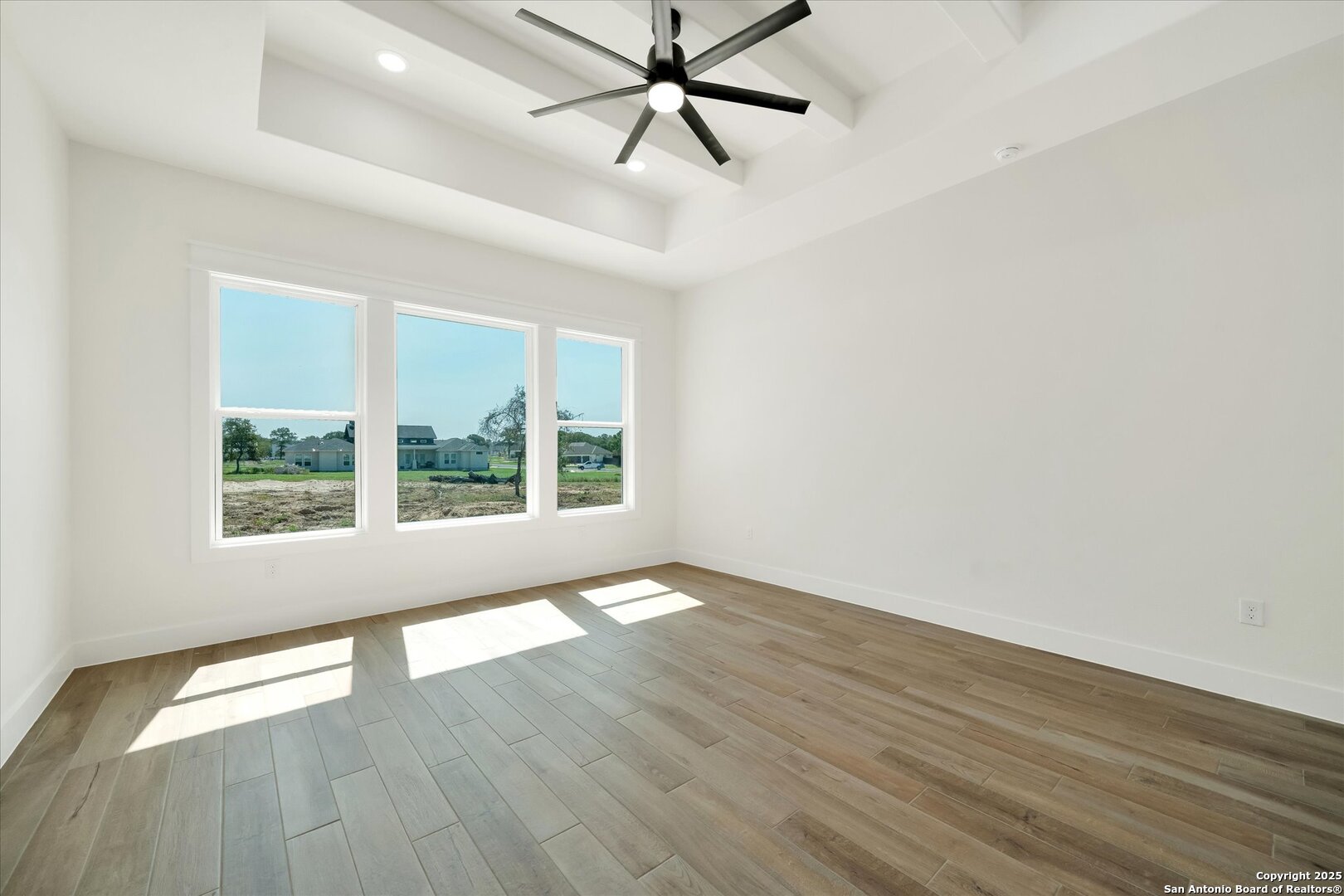 property viewer photo 21