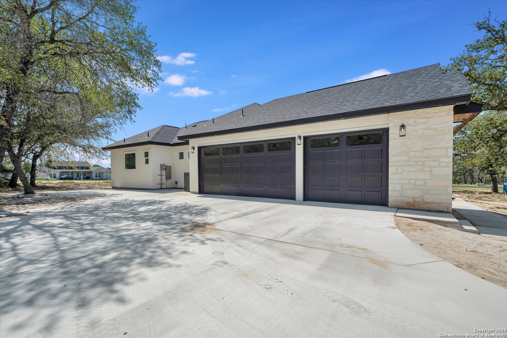 property viewer photo 43