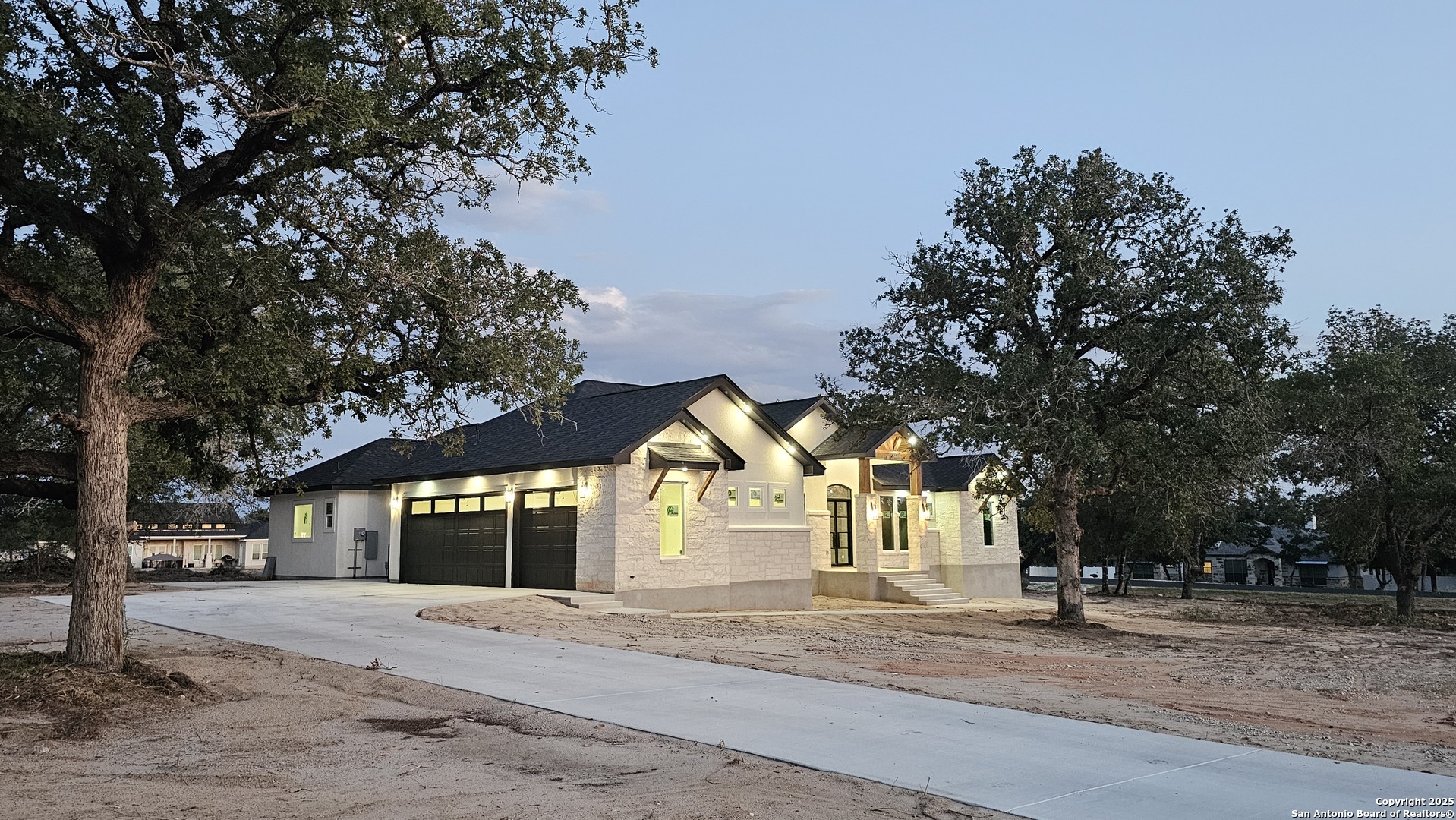 property viewer photo 45