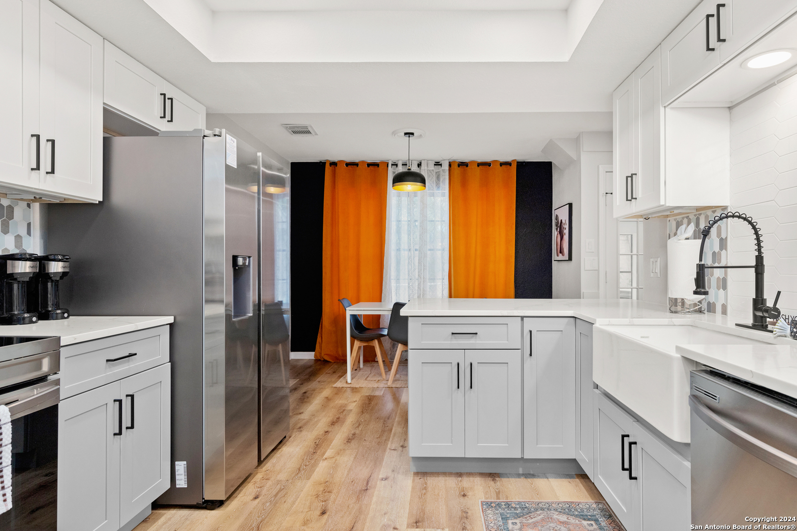 property viewer photo 19
