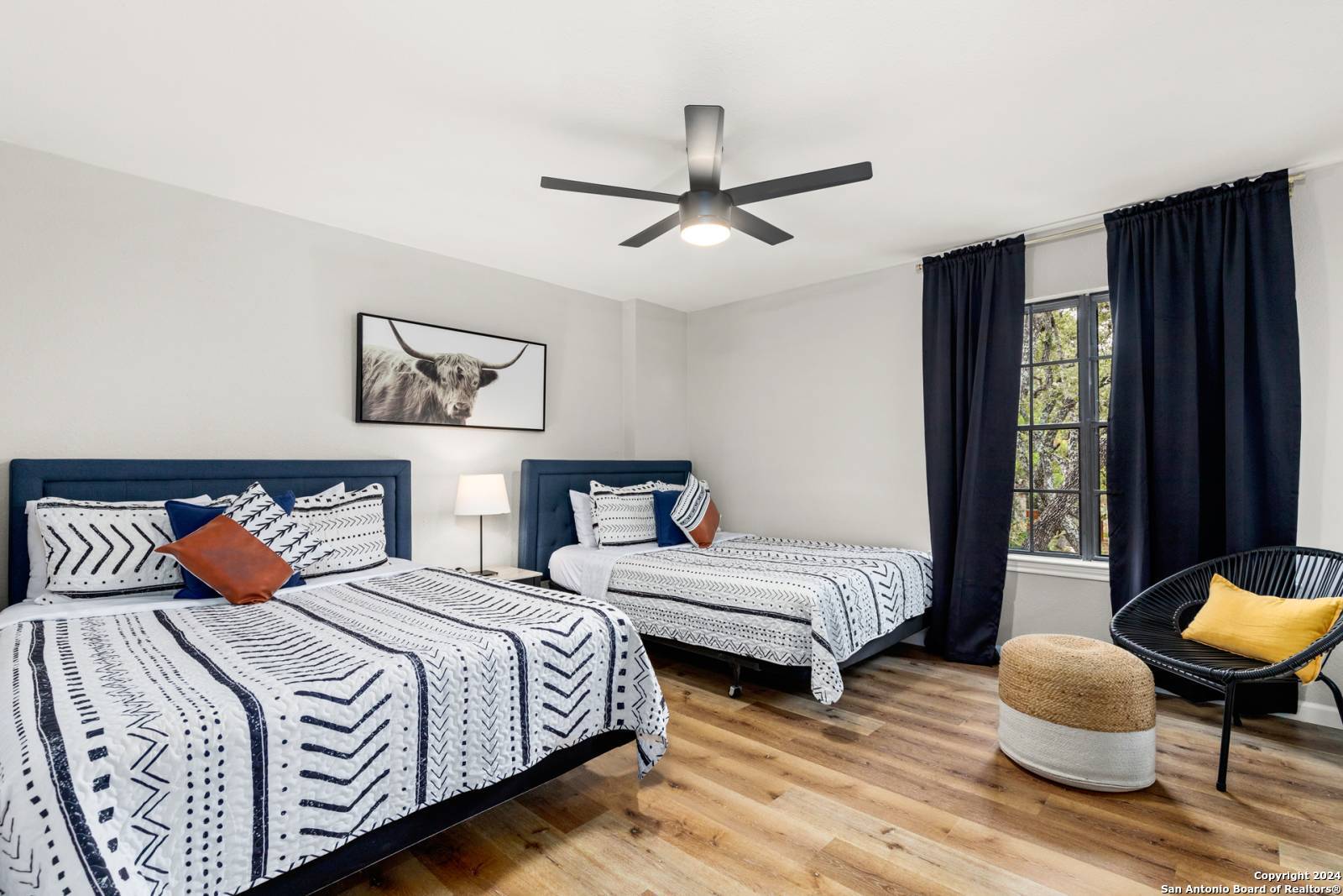 property viewer photo 30