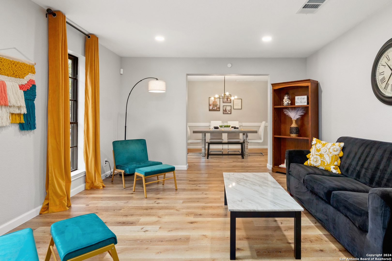 property viewer photo 9