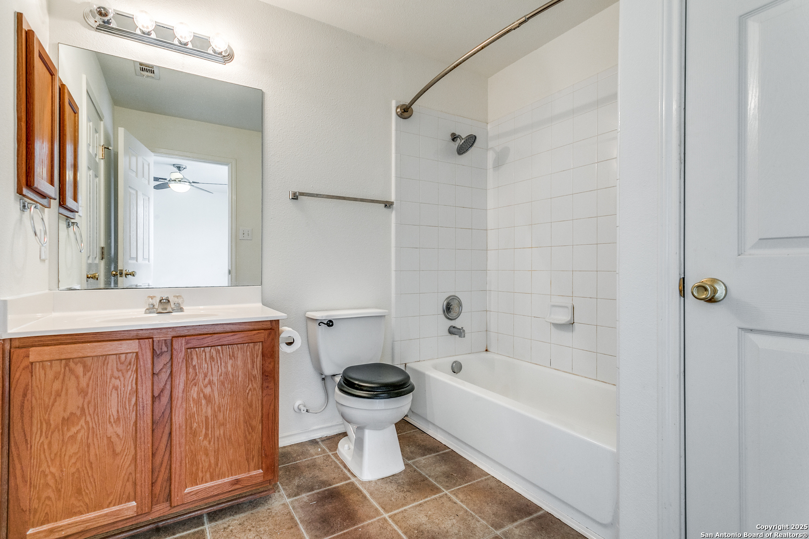 property viewer photo 10