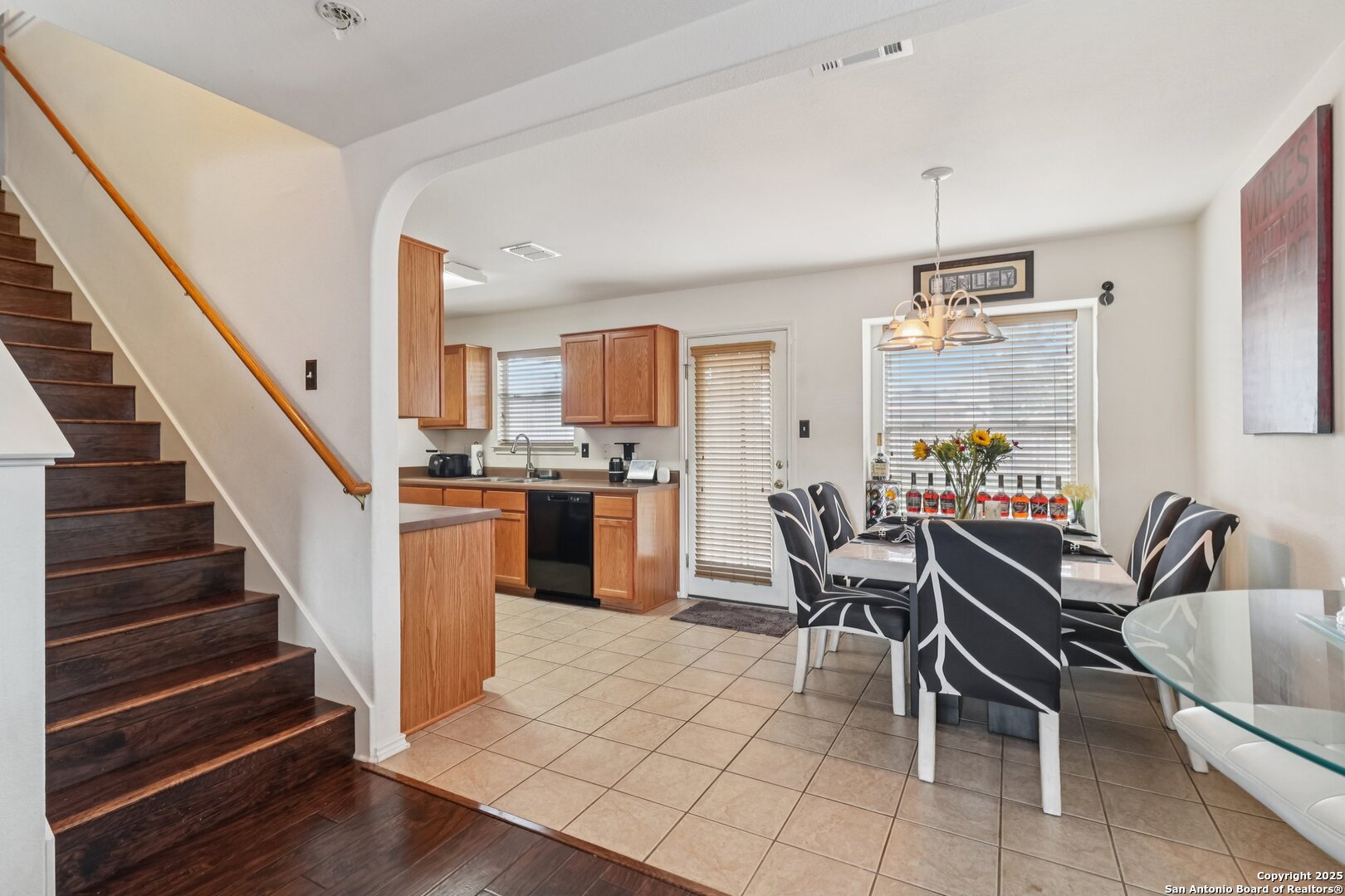 property viewer photo 6