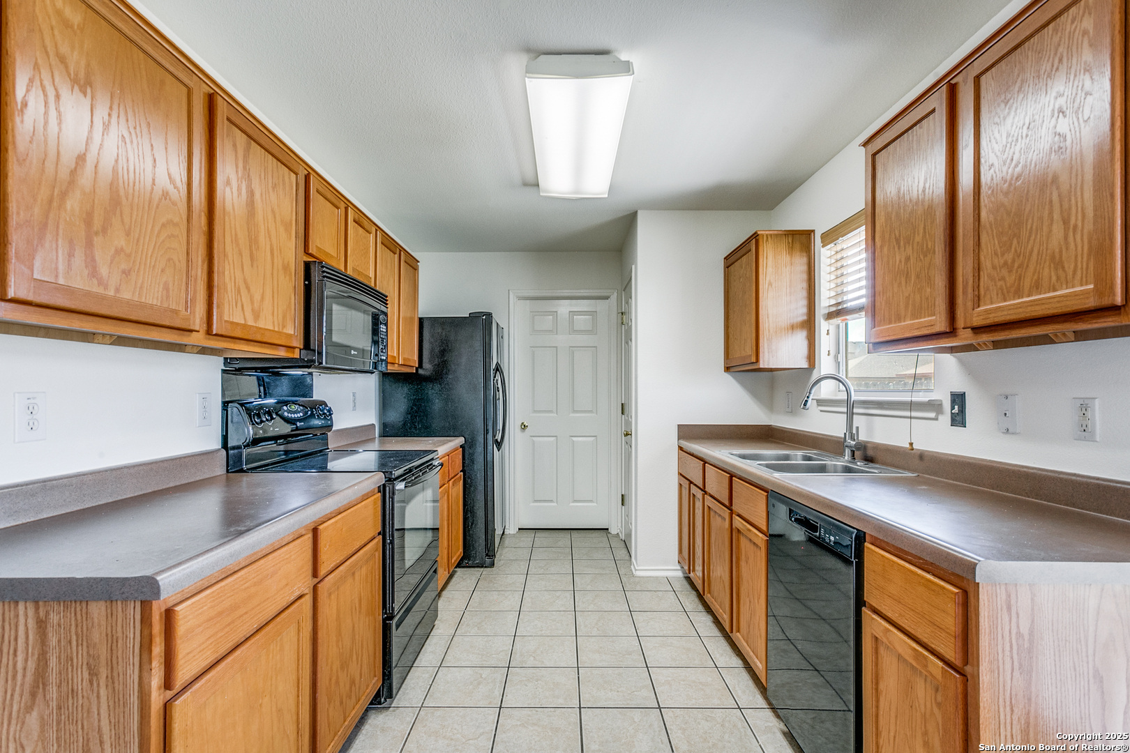 property viewer photo 7