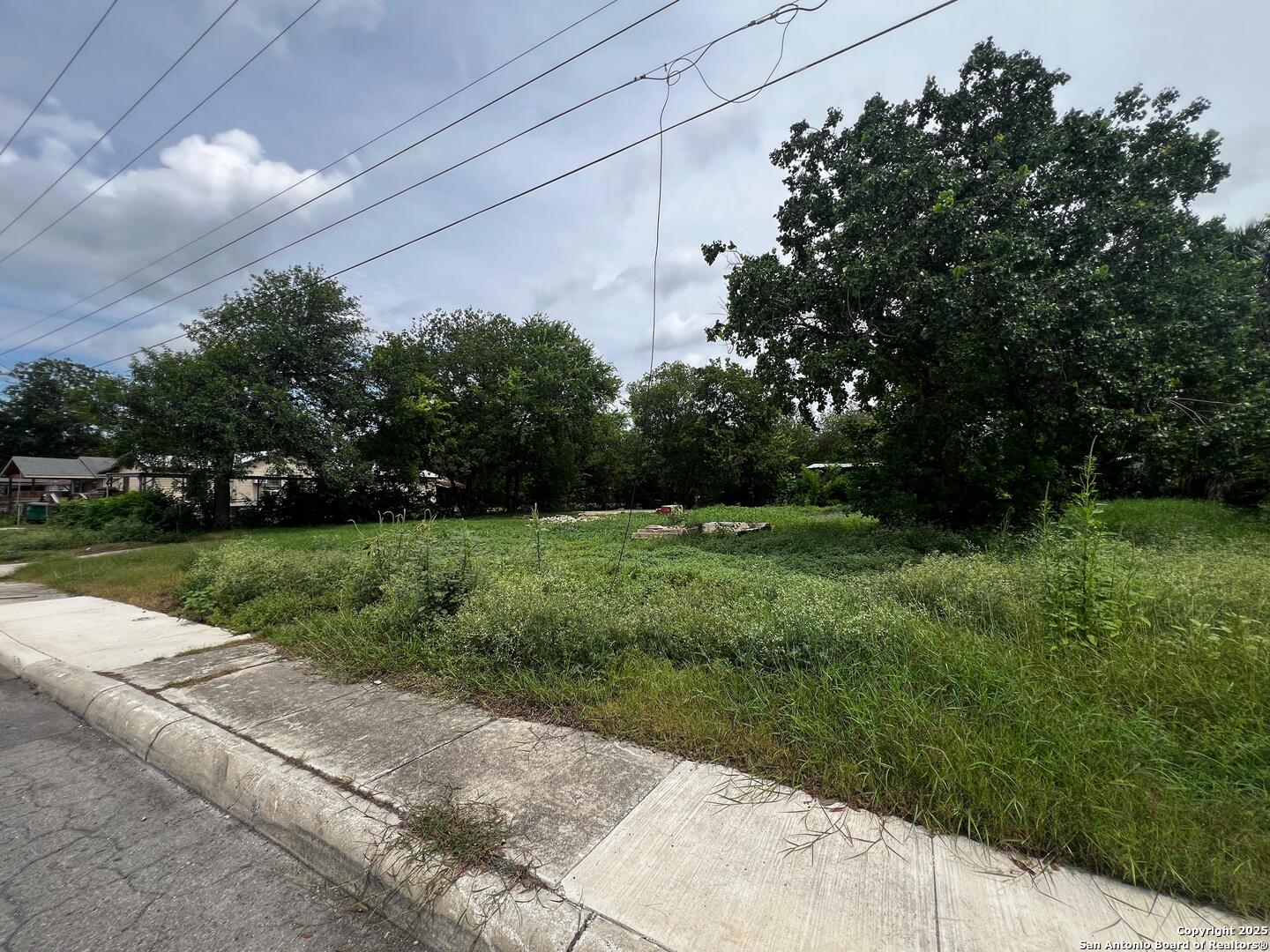 main property photo 3