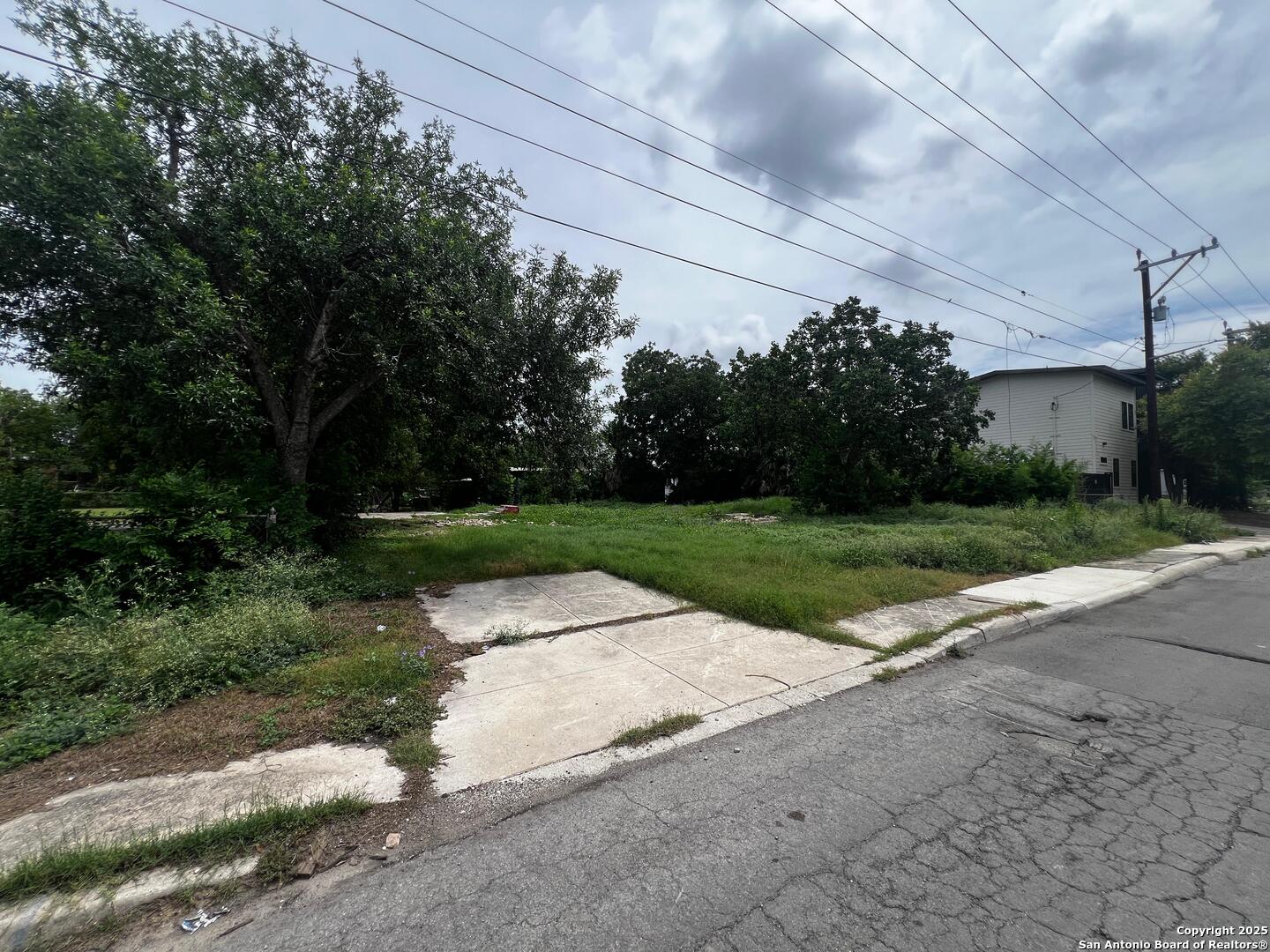 main property photo 4