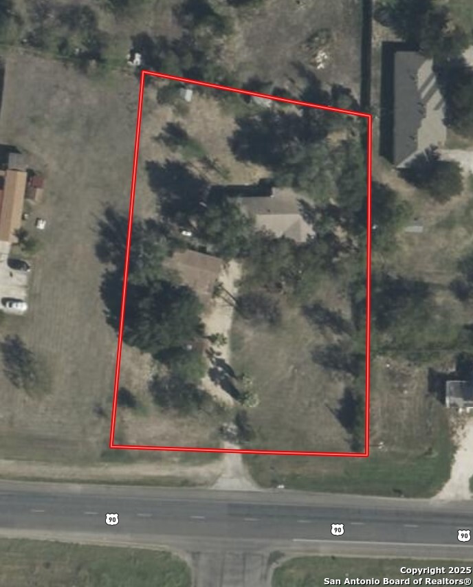 main property photo 4