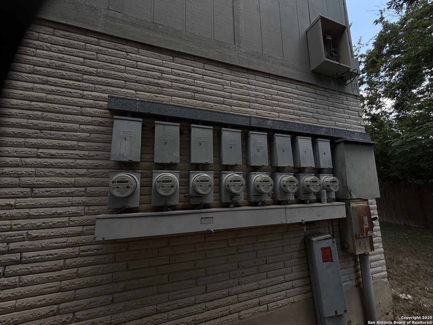 main property photo 15