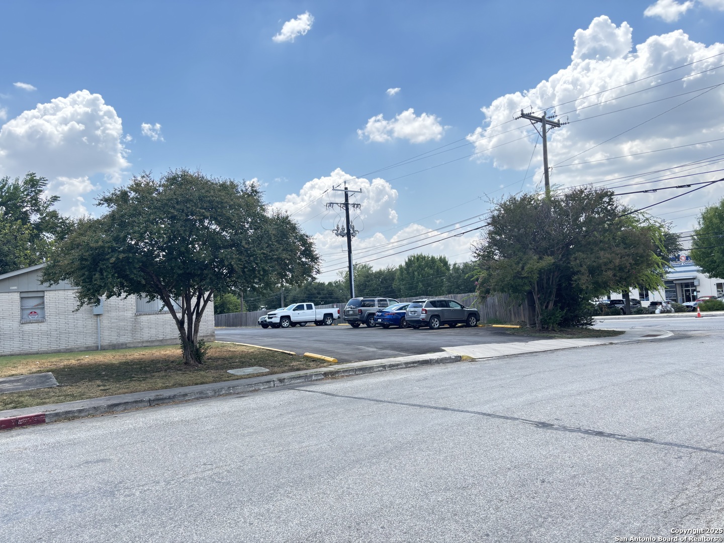 main property photo 21