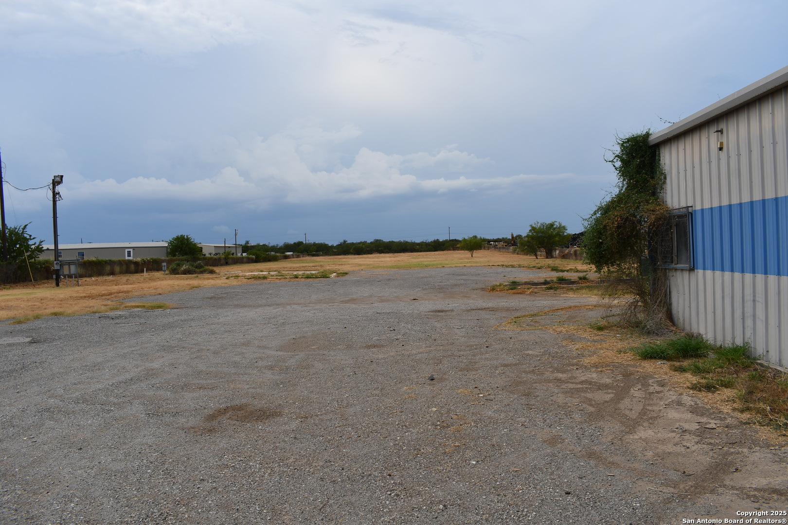 main property photo 15
