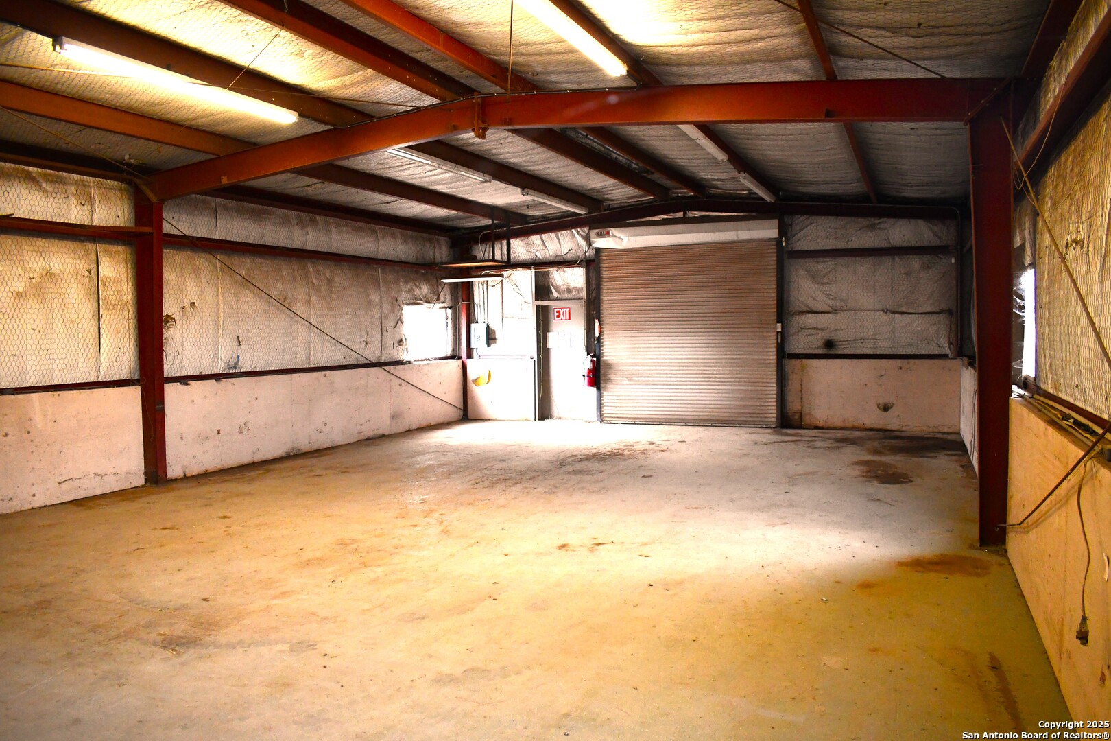 main property photo 25