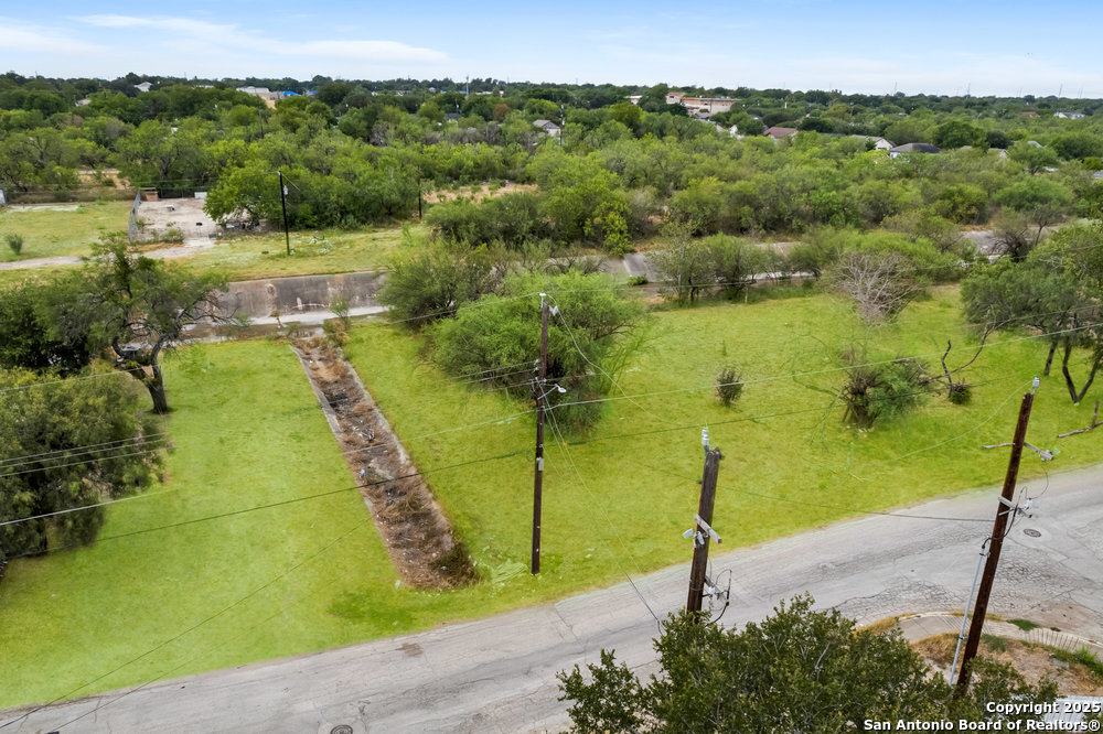 main property photo 4