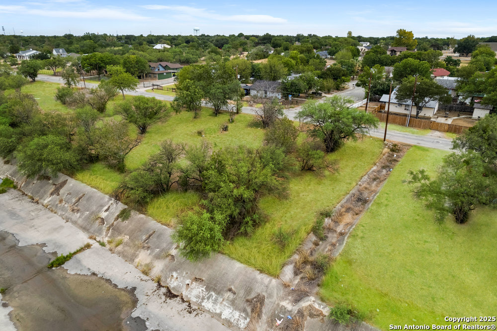 main property photo 7
