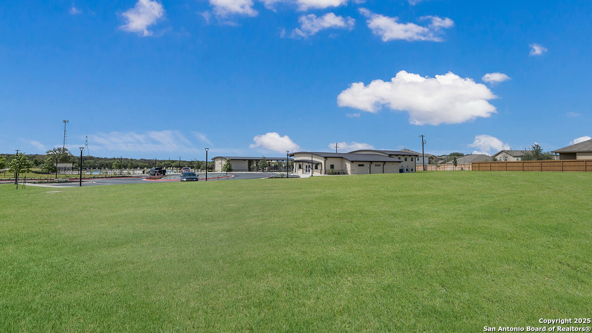property viewer photo 53