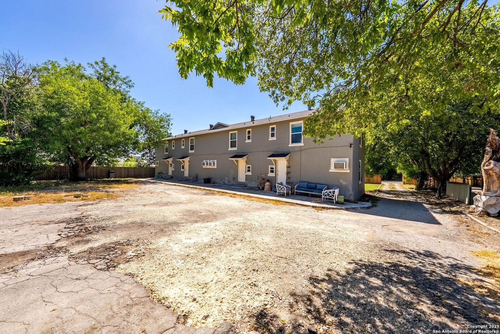 property viewer photo 23
