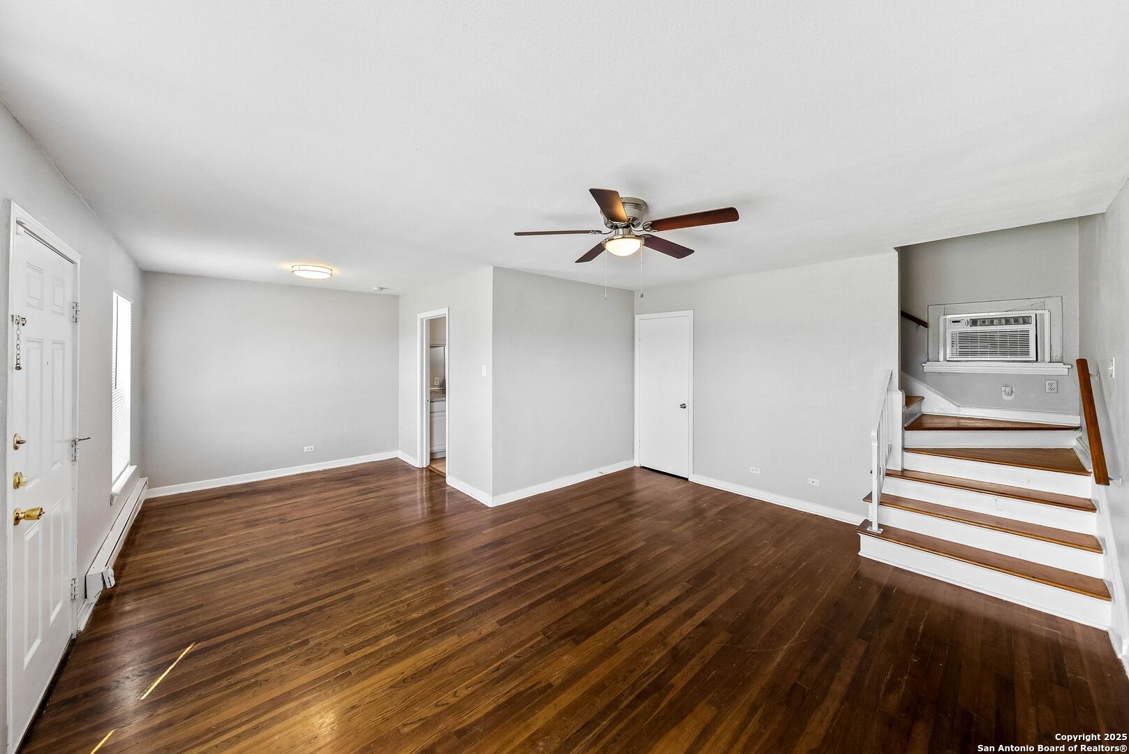 property viewer photo 7