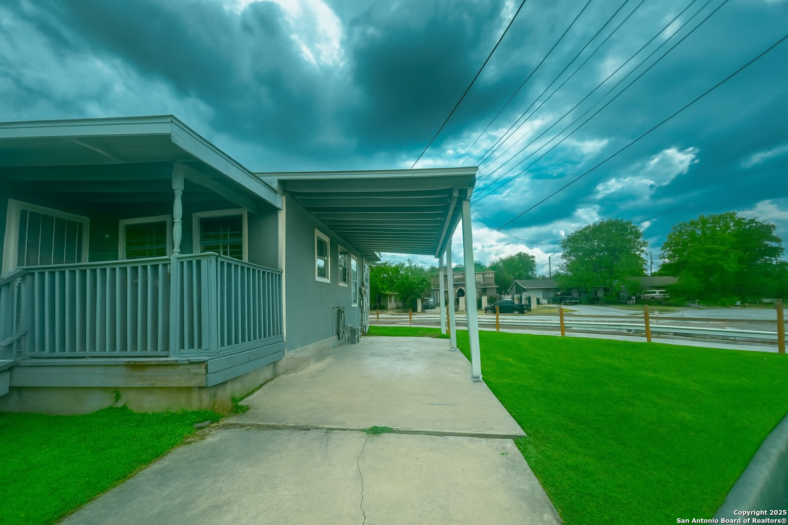 property viewer photo 2