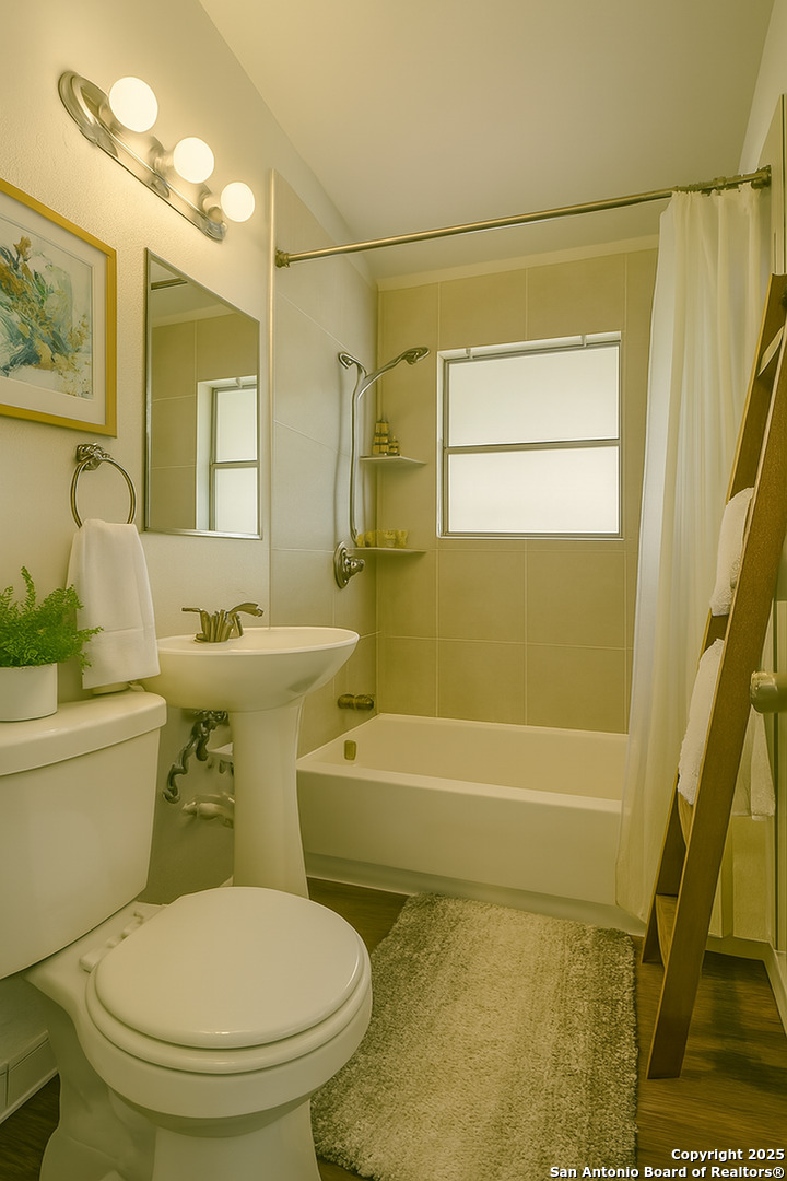 property viewer photo 5