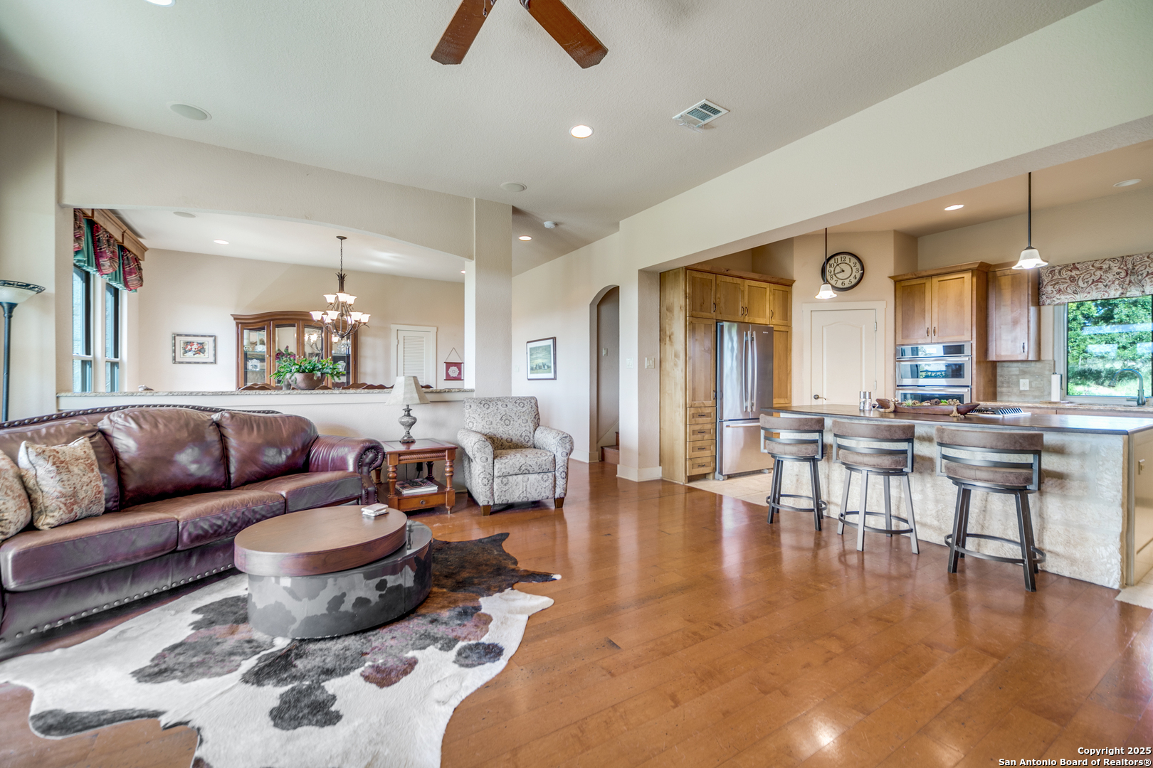 main property photo 7