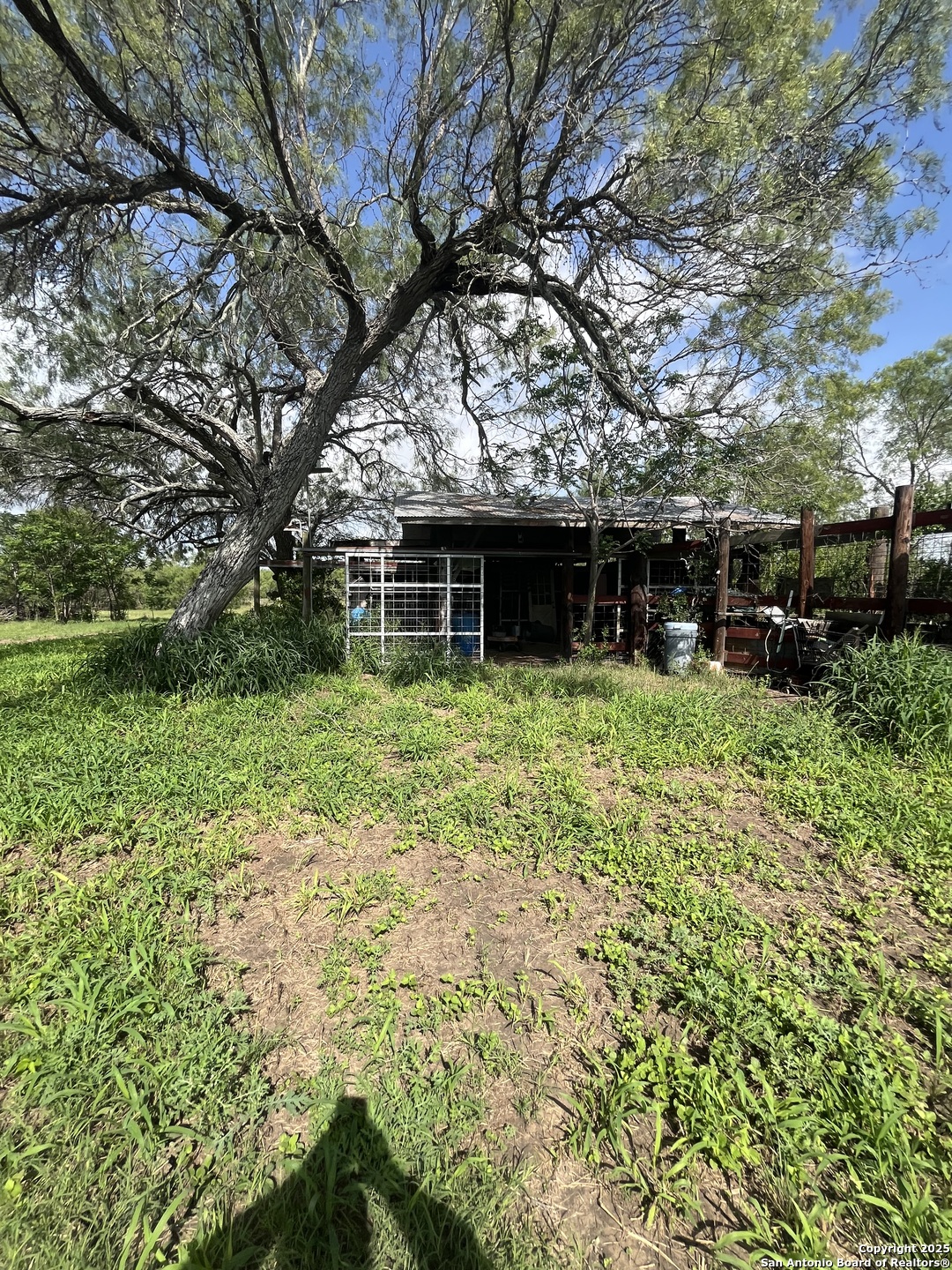 main property photo 13