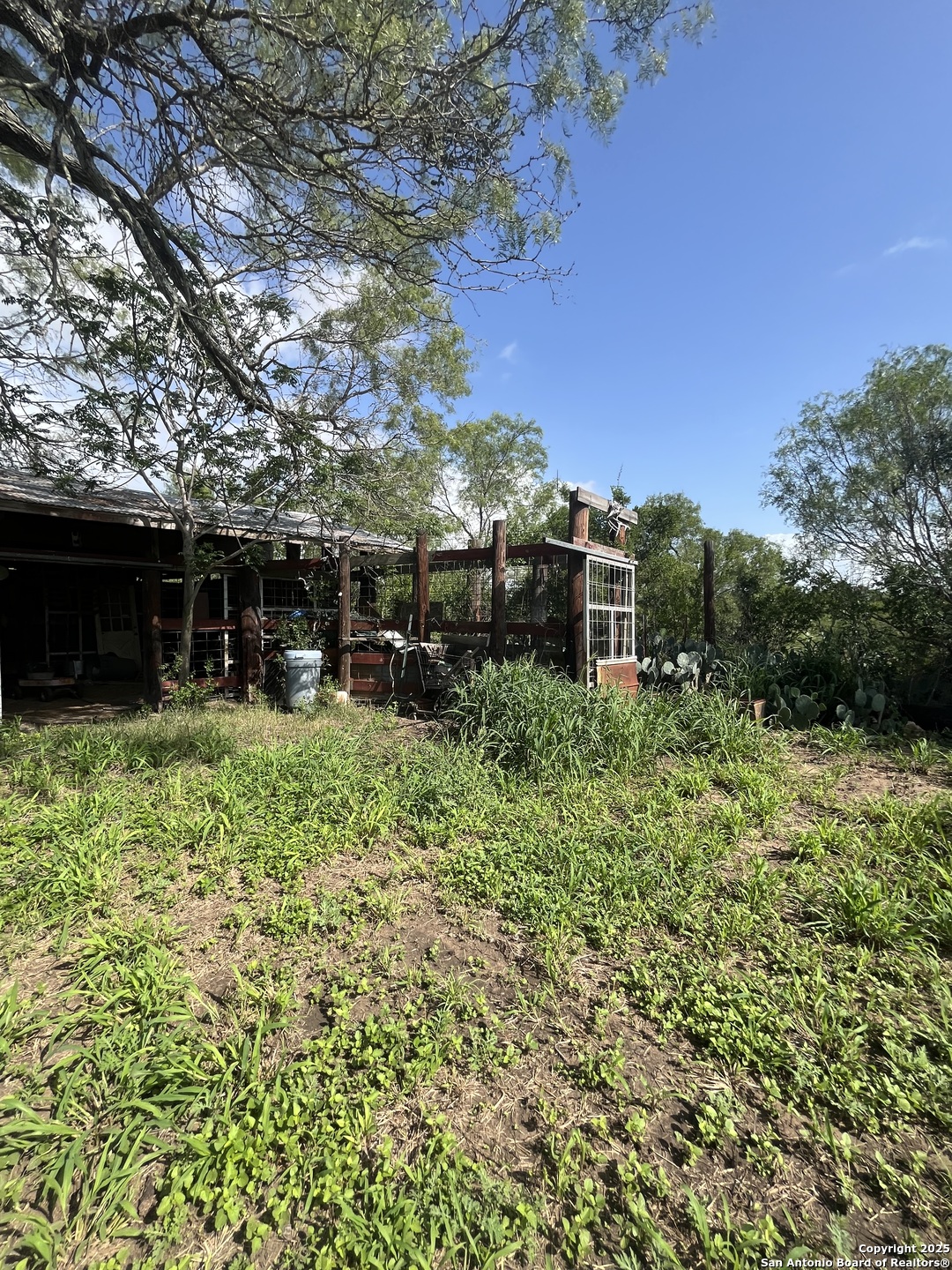main property photo 14