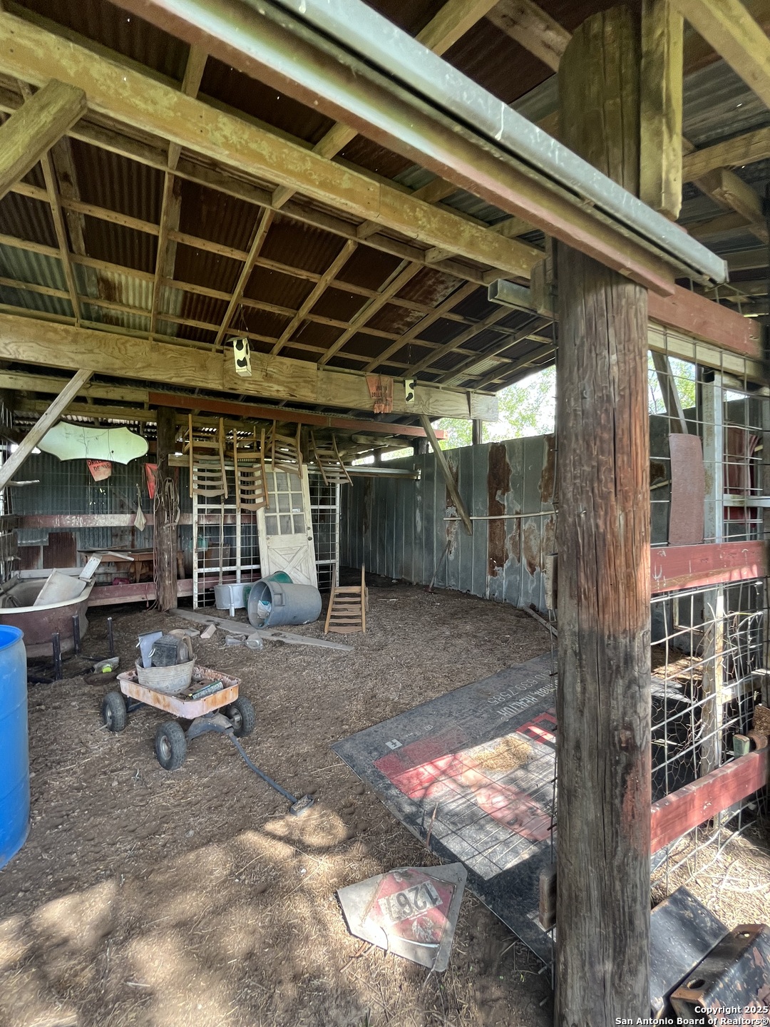 main property photo 21